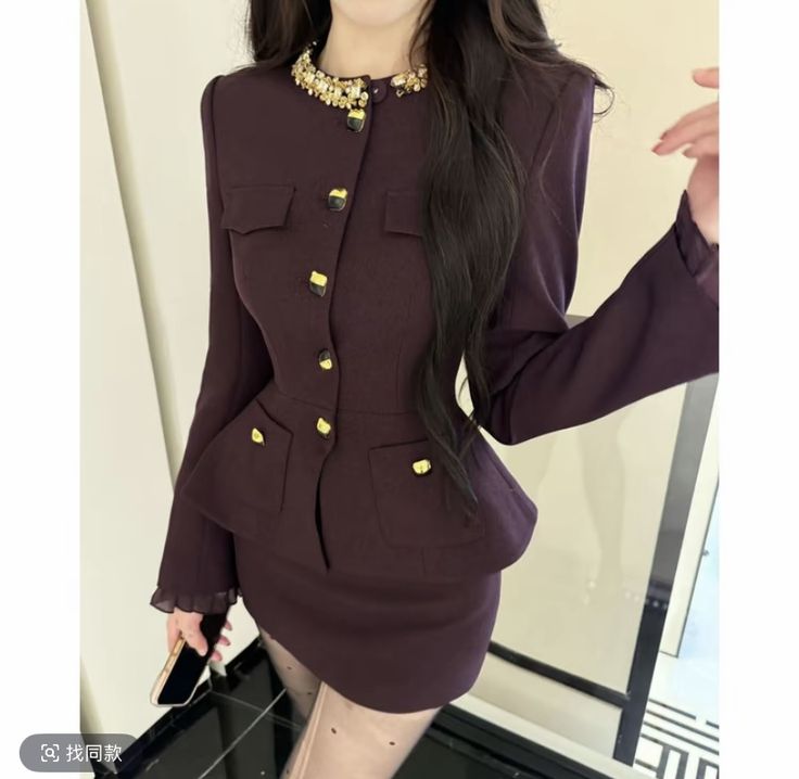 Cập nhật những mẫu áo nữ hot nhất hiện nay tại Befful. Từ những mẫu áo khoác đẹp cho nữ đến áo len thanh lịch, giúp nàng dẫn đầu xu hướng thời trang 2026